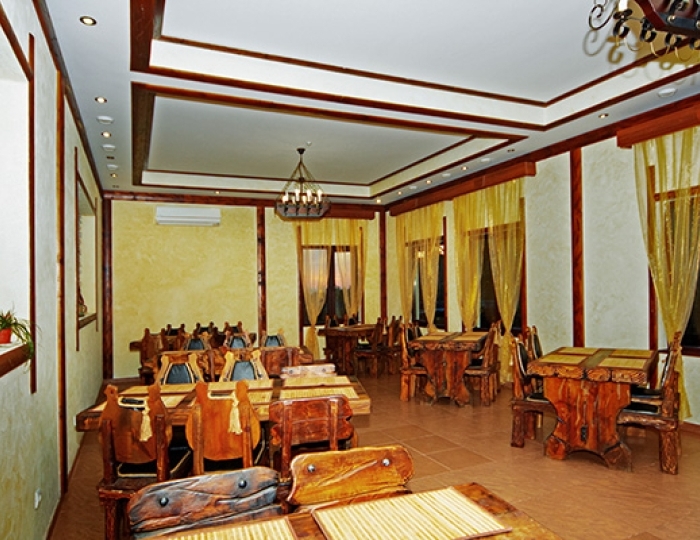 Рестораны и бары - Гостиничный комплекс «Вилла Леона» Гагра